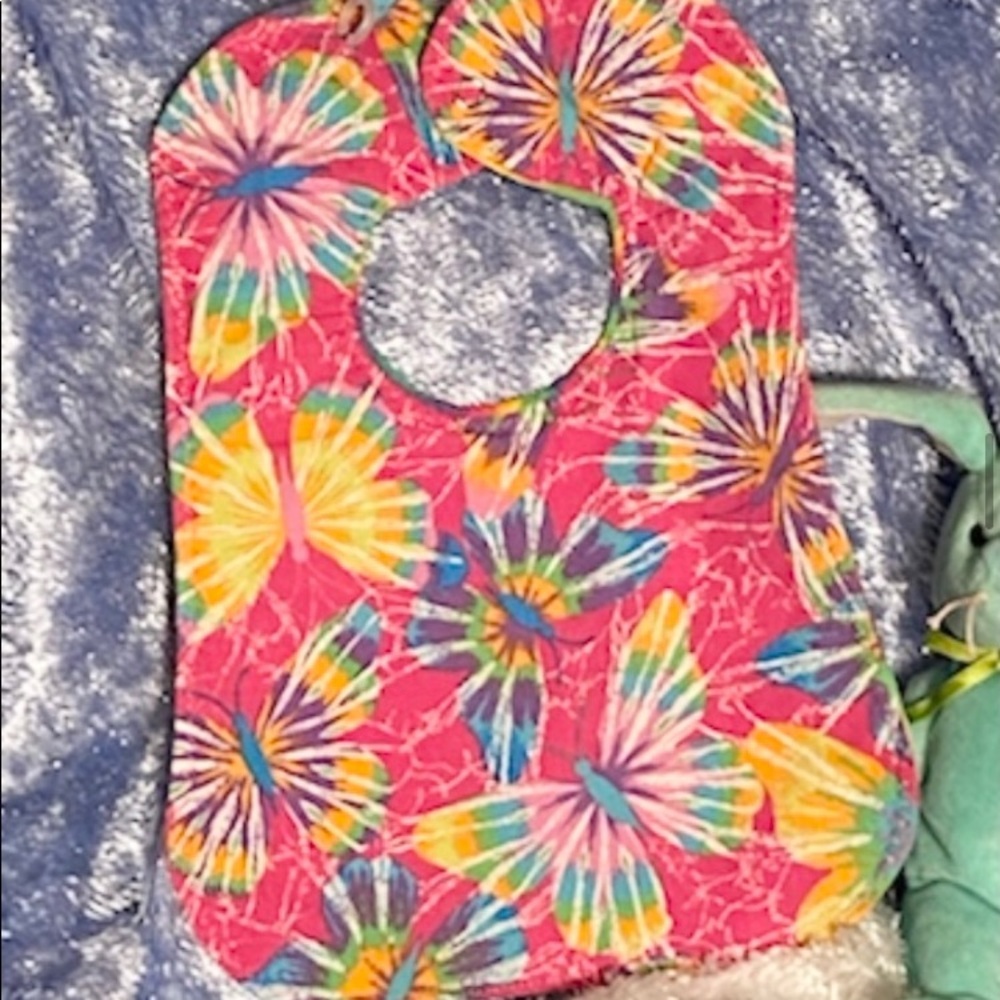 Handmade Reversible Bib - Picture 4 of 7